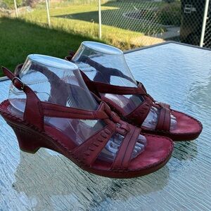 Hush Puppies Women's Red Leather Summer Wedge Sandals